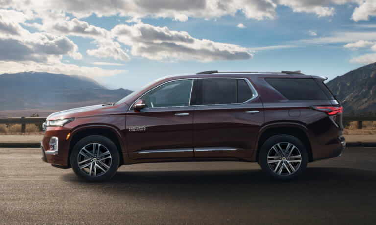 2022 Traverse driving on the highway