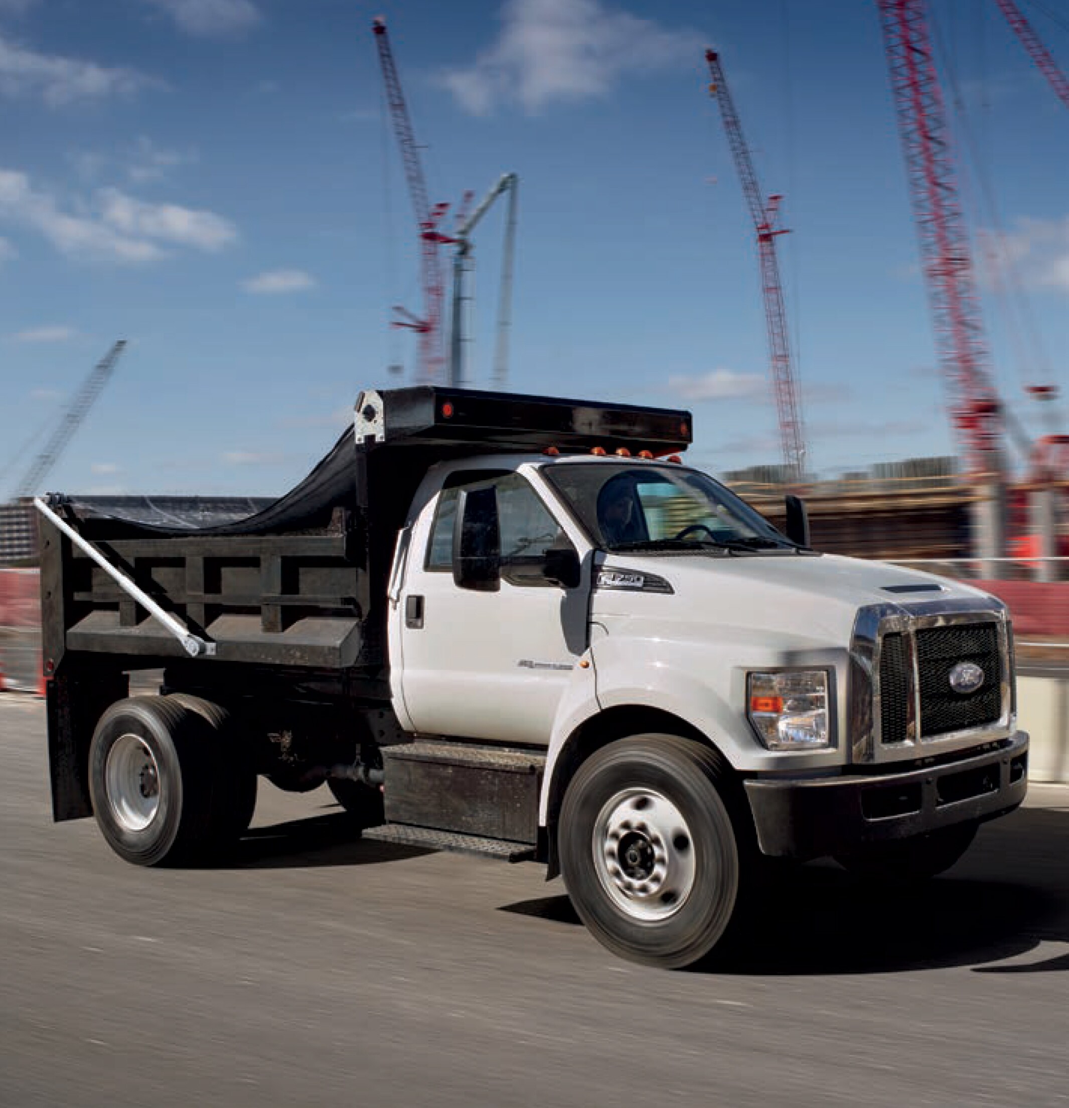 F750-White-DrumpTruck.jpg