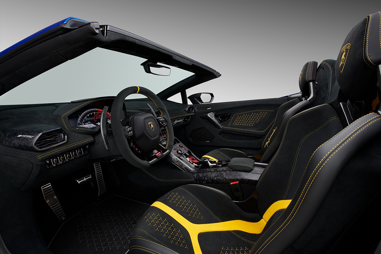 03-Huracan-Perf-Spyd.jpg