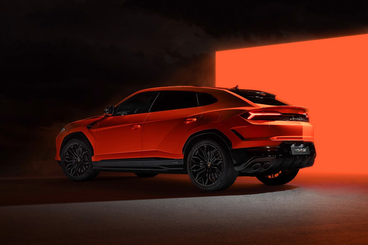 Urus-SE-Lamborghini-22.jpg