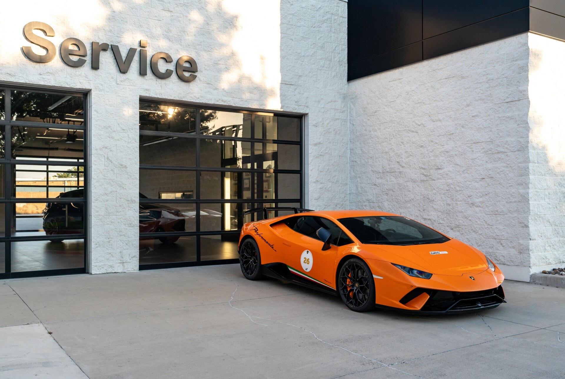 lambo-service.jpg