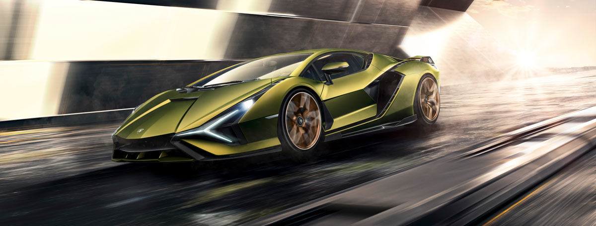 Lamborghini Sian Driving