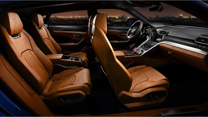 Lamborghini Urus.jpg