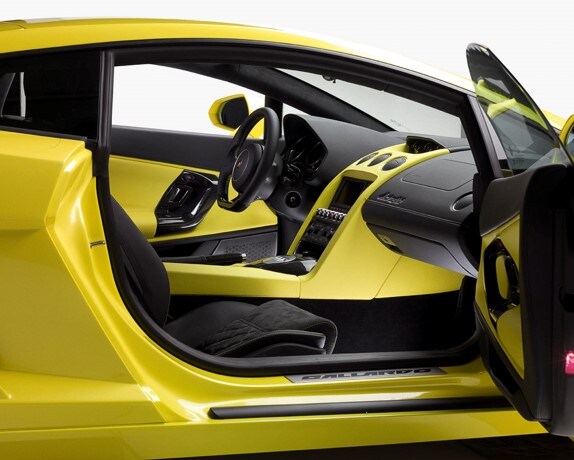 GallardoYellowFromSide.jpg