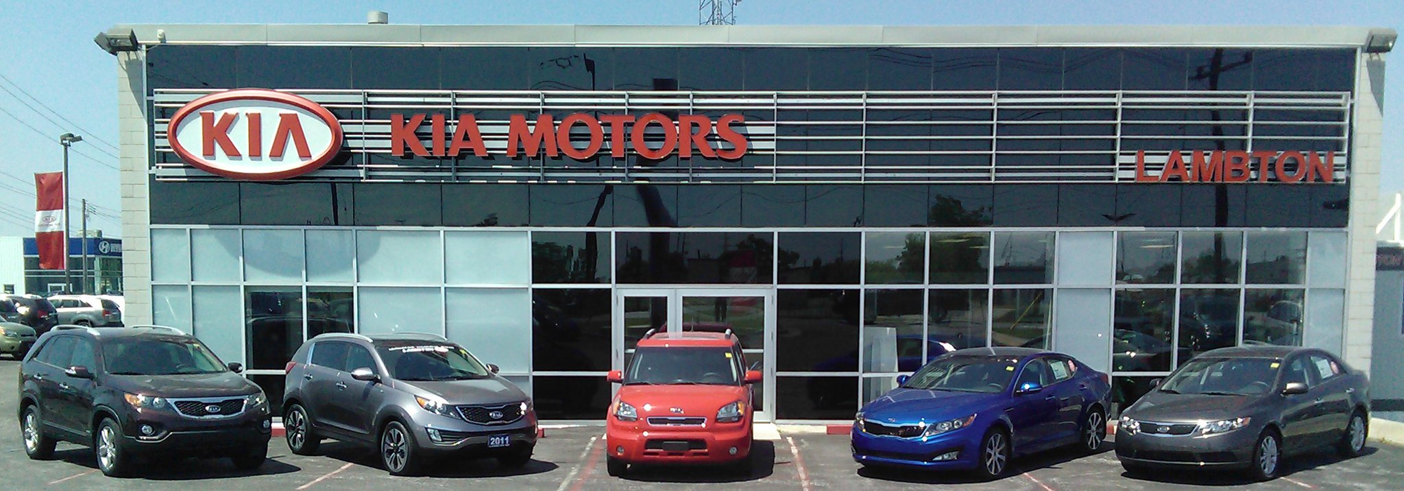 lambtonkia-storefront2.jpg
