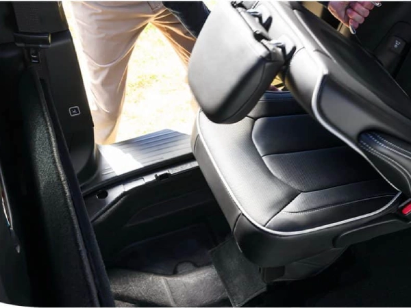 2027 Chrysler Pacifica Stow n Go seating