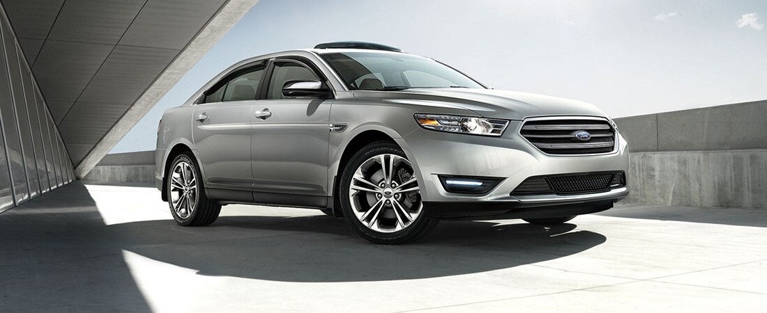 2017 Ford Taurus A silver 2017 Ford Taurus parked
