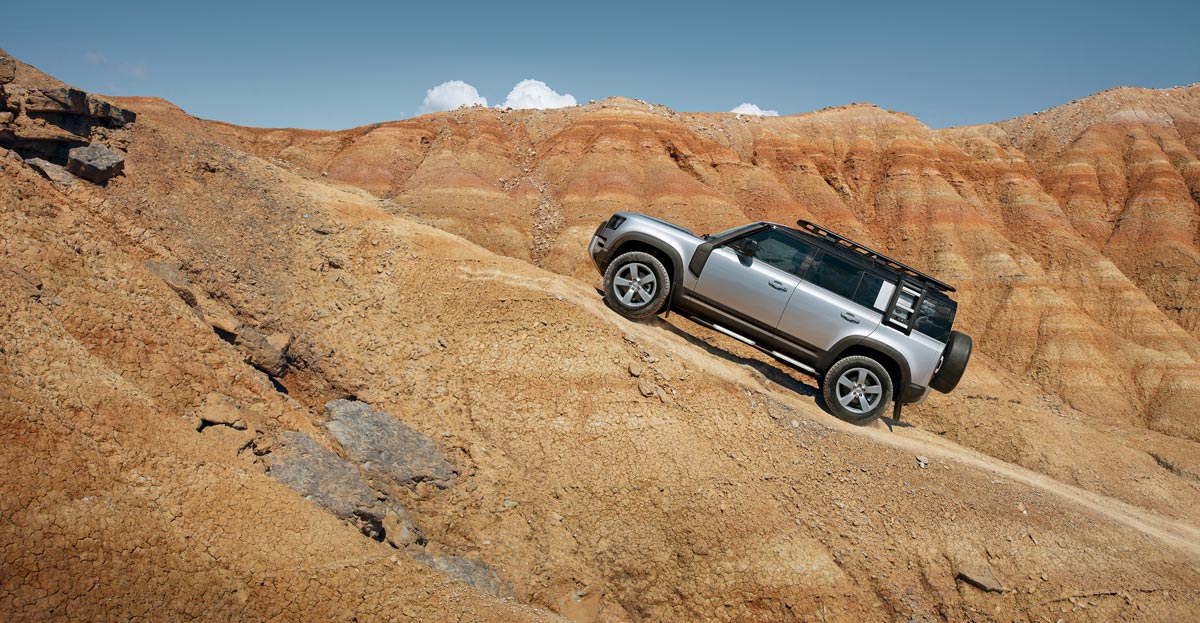 Land Rover Defender Offroad Climbing