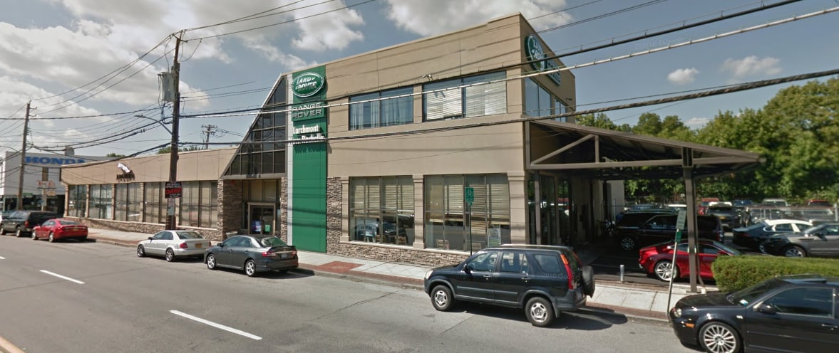 Land Rover Larchmont New Rochelle Dealership Land Rover Larchmont / New Rochelle Dealership exterior during the day.