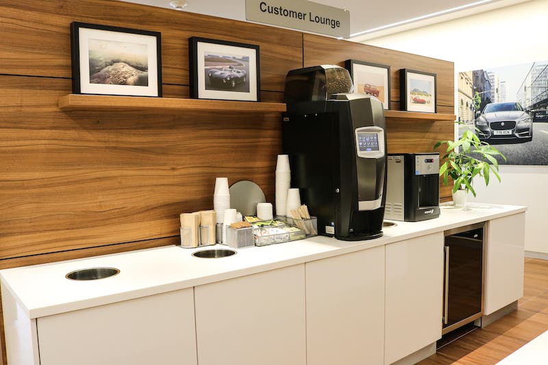 Land Rover New Rochelle amenities