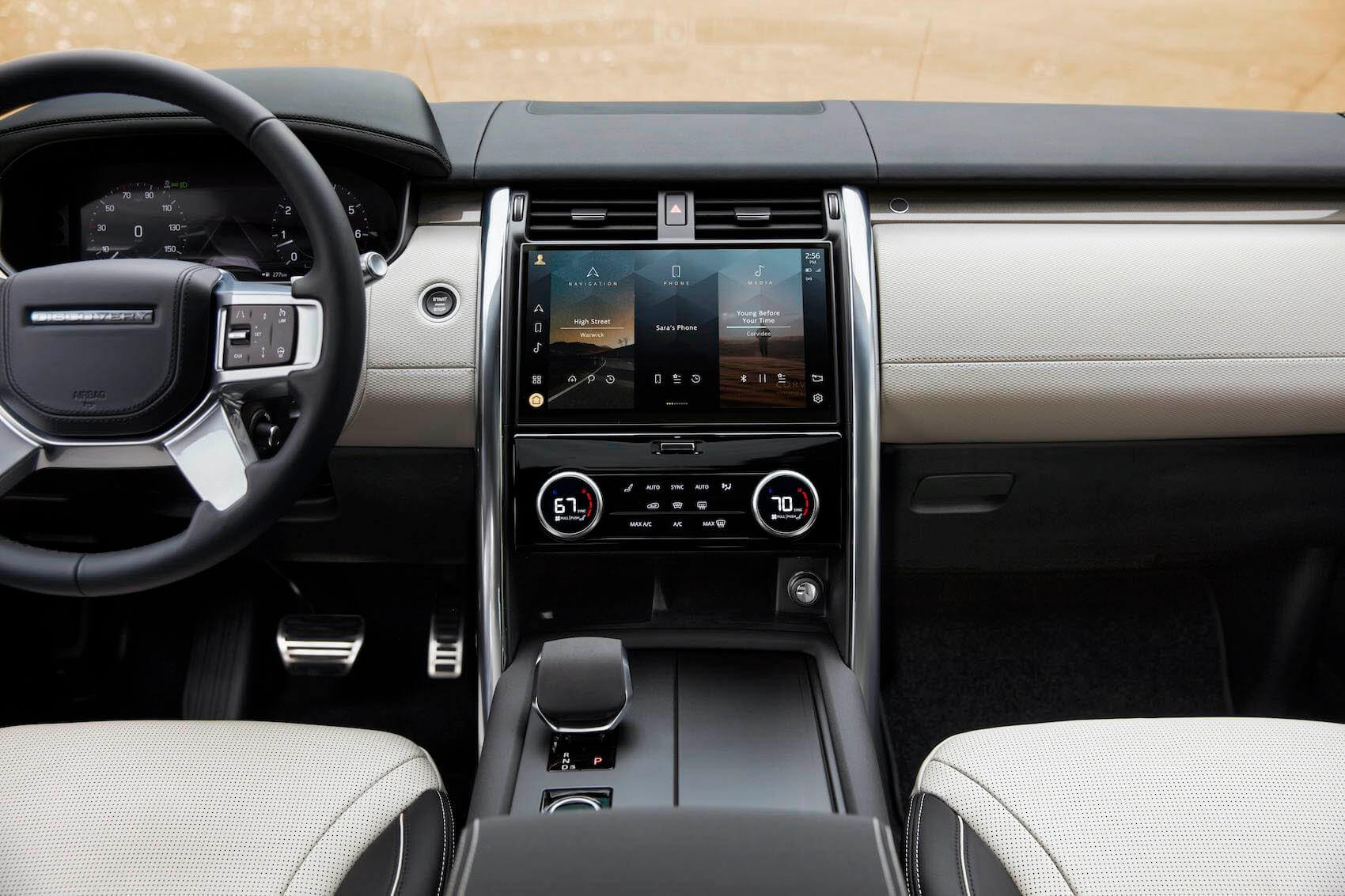 Land Rover Discovery Tech