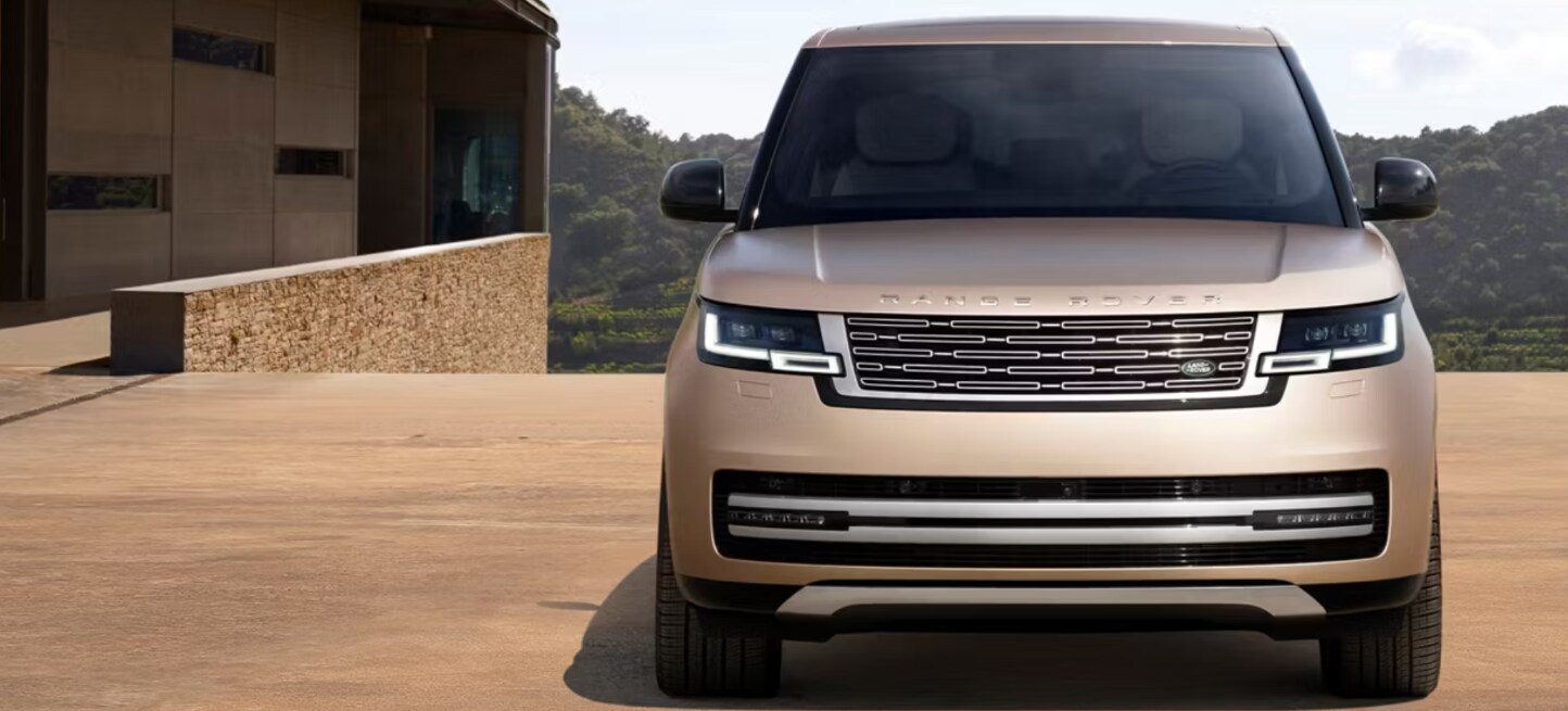 Range Rover lease specials and finance offers in Southampton, NY