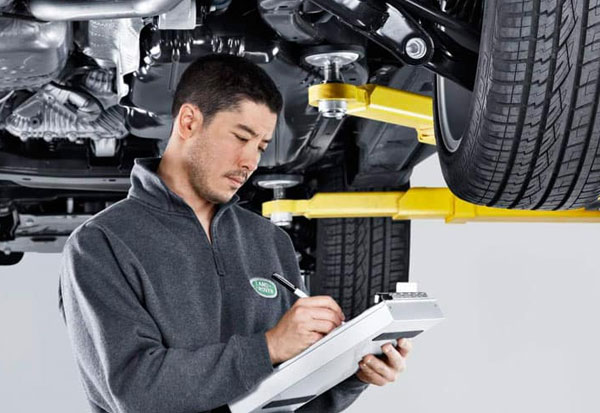 Land Rover Mechanic