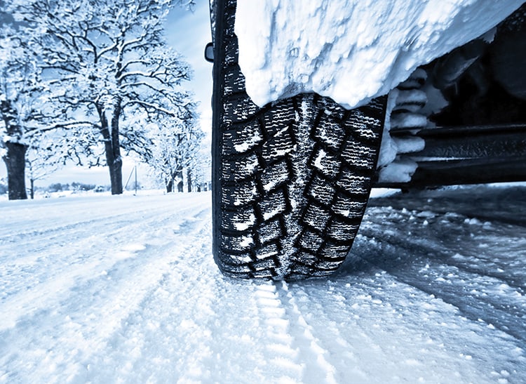 Tire_Snow_Road.jpg