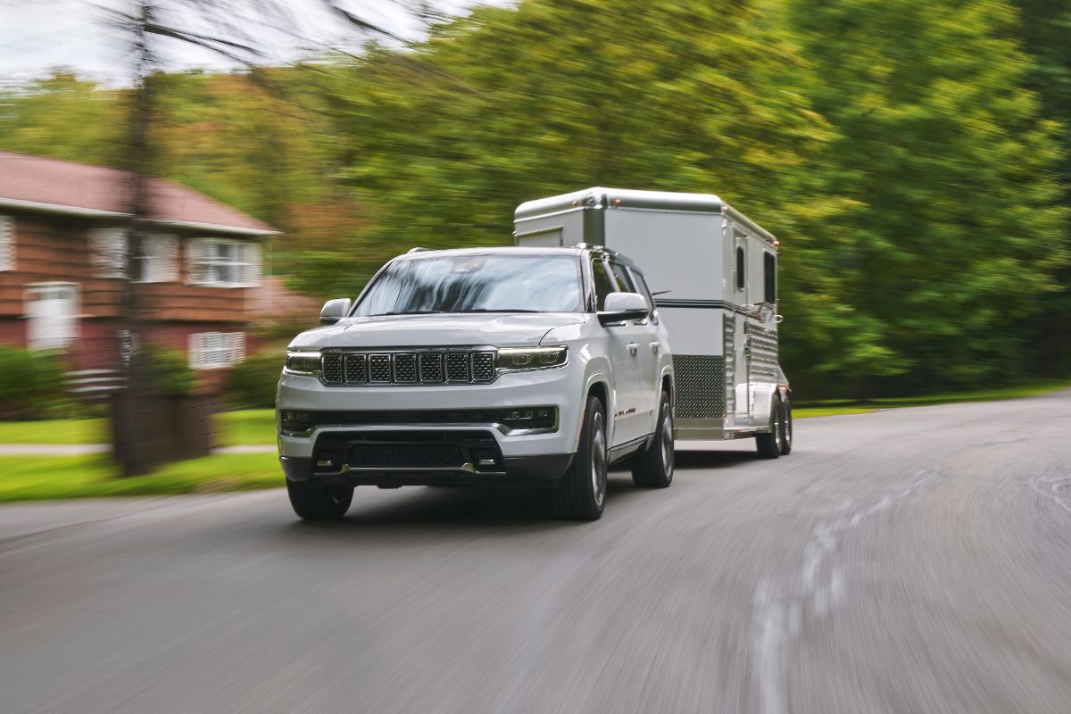 2021Jeep Grand Wagoneer grille