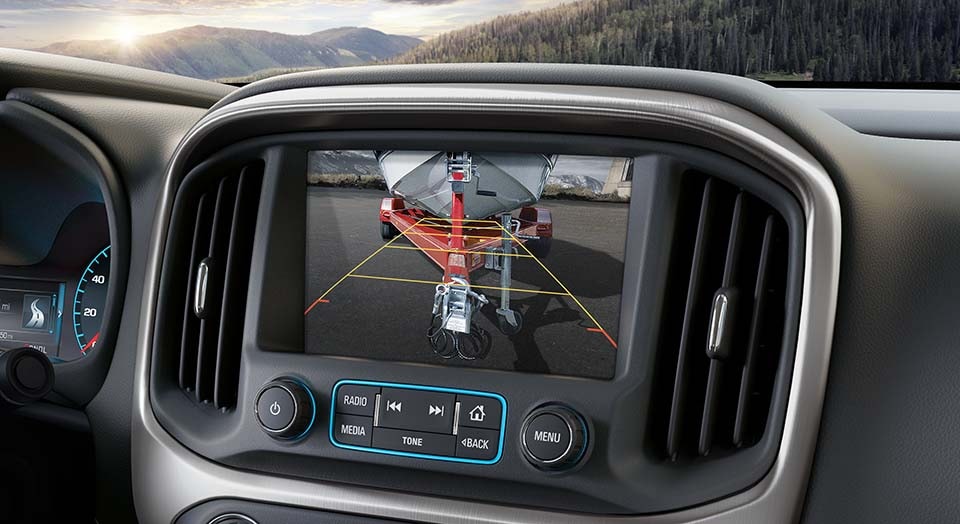 GMC Canyon 2017 screen.jpg