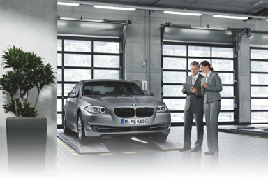 BMW Service BMW technician performing service