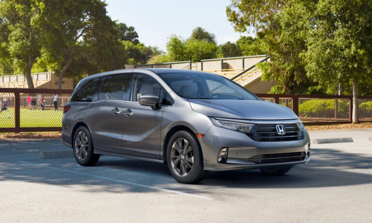 2021 Lunar Silver Honda Odyssey parked