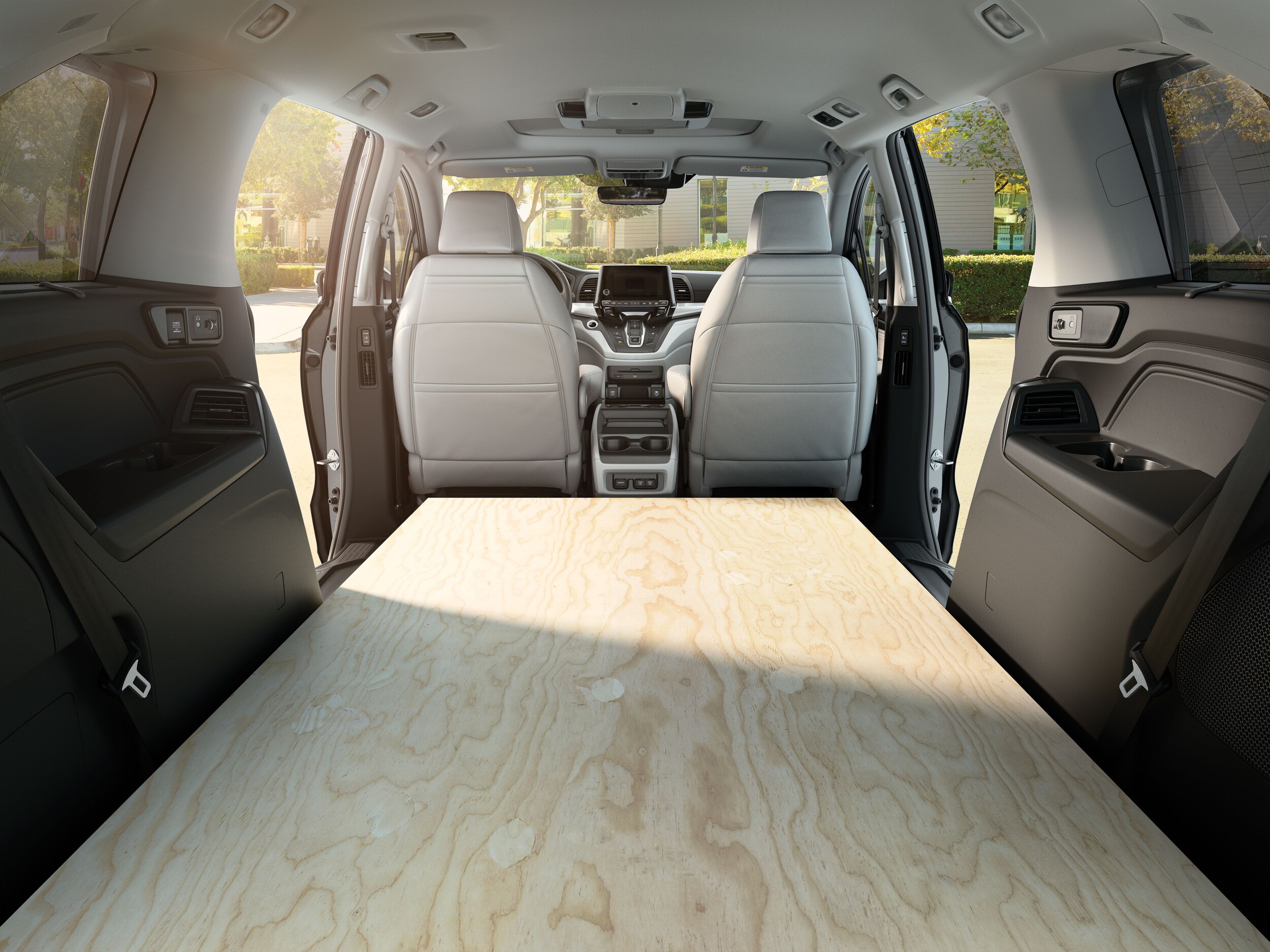 Odyssey loaded.jpg 2018 Honda Odyssey hatch open