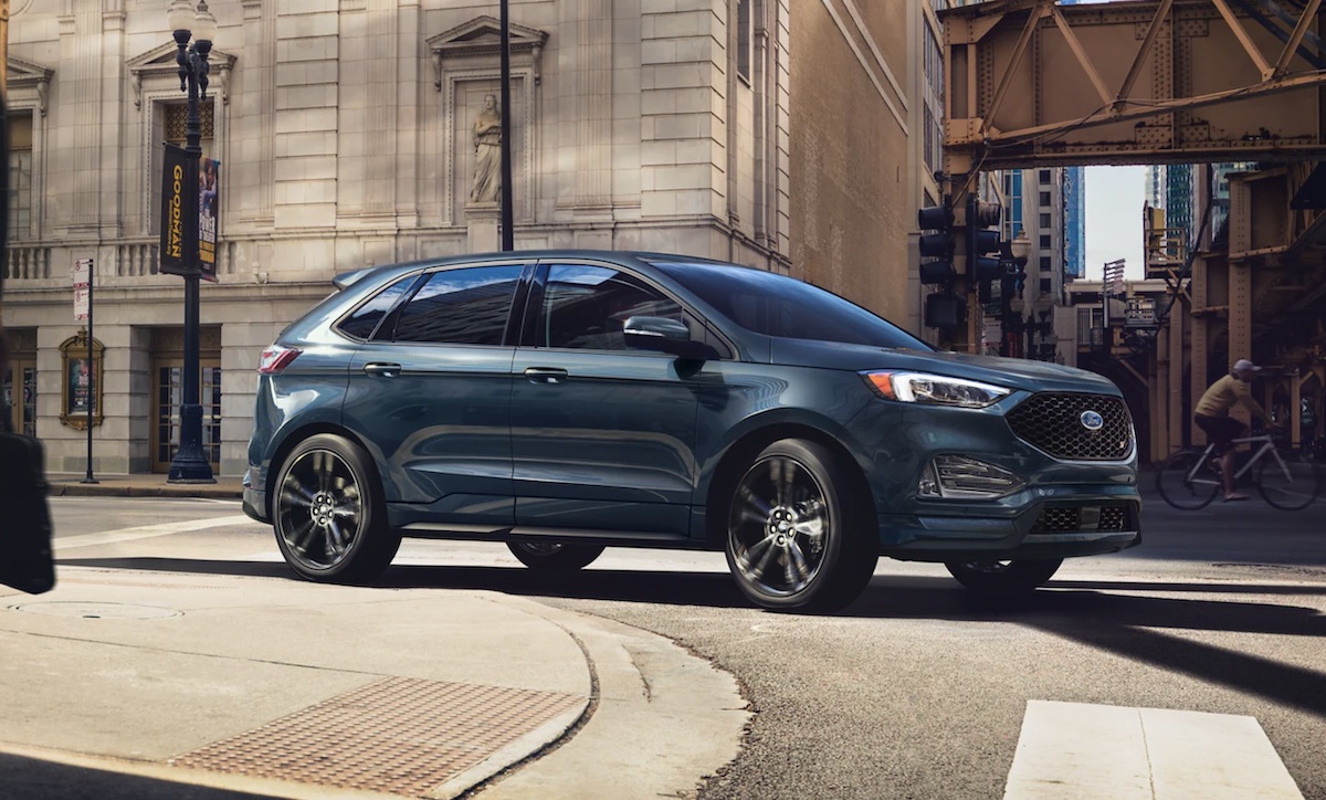 2023 Ford Edge Parked