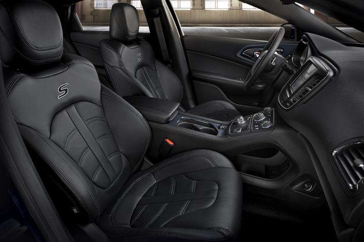 2015 Chrysler 200S Interior 2015 Chrysler 200S Interior
