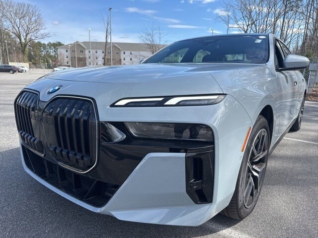 2025 740i xDrive Sedan