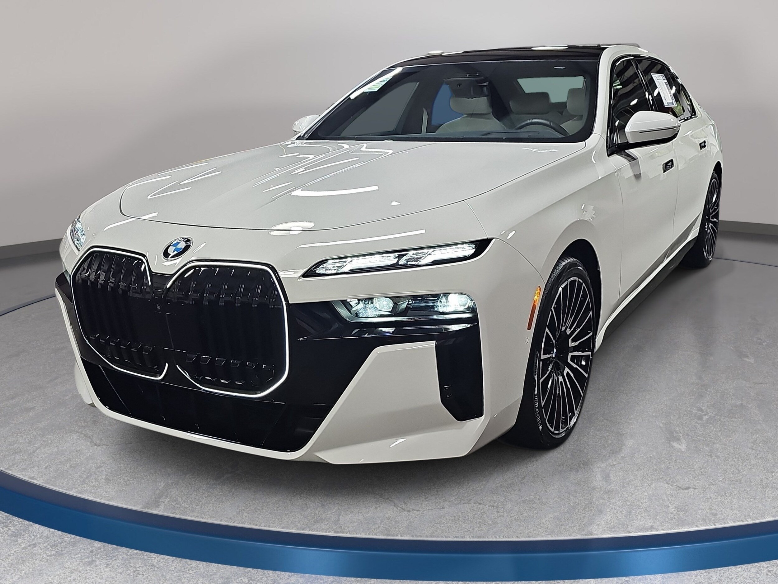 2025 BMW 760i xDrive Sedan