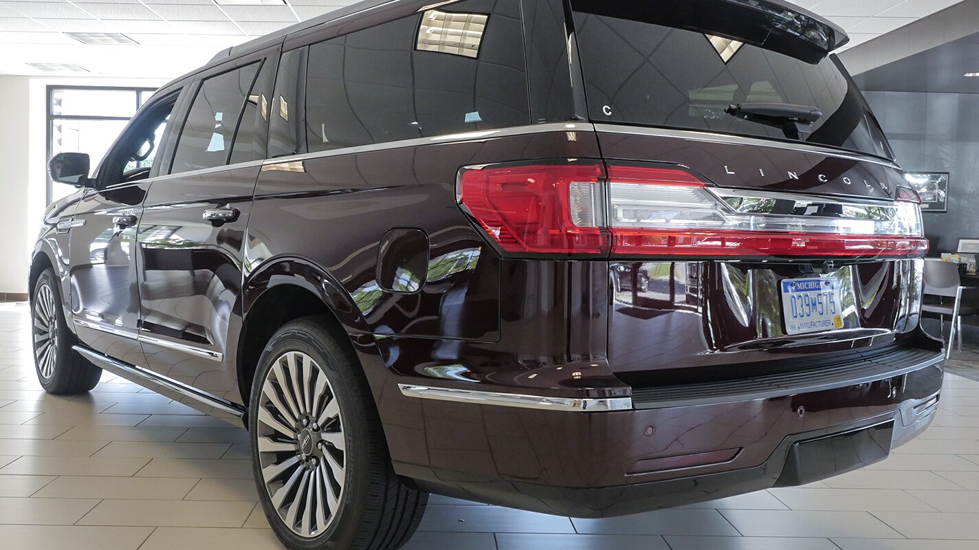 2018-Lincoln-Navigator-1.jpg