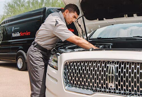 Lincoln Service Tech