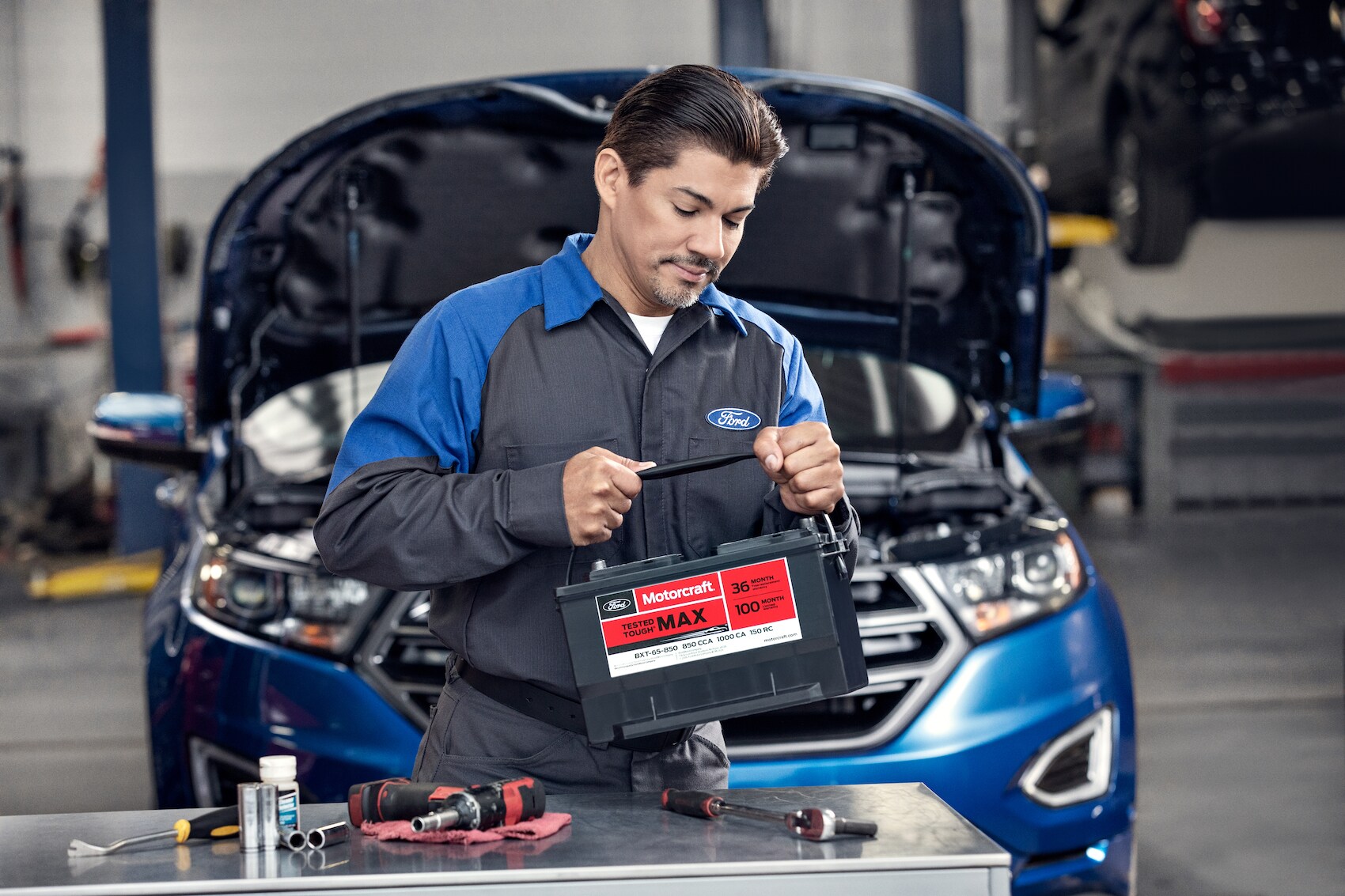 Len Stoler Ford is a Ford Dealership in Owings Mills near Randallstown MD | technician checking engine
