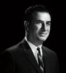 Lester Glenn