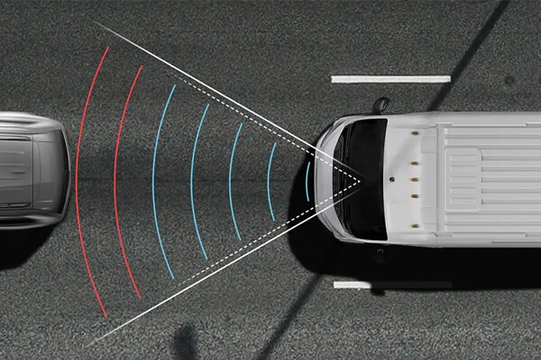 RAM-Commercial-Features-Forward-Collision-Warning.png