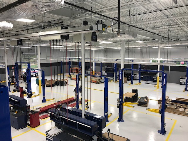 New Lester Glenn Chrysler Dodge Jeep RAM FIAT Service Center