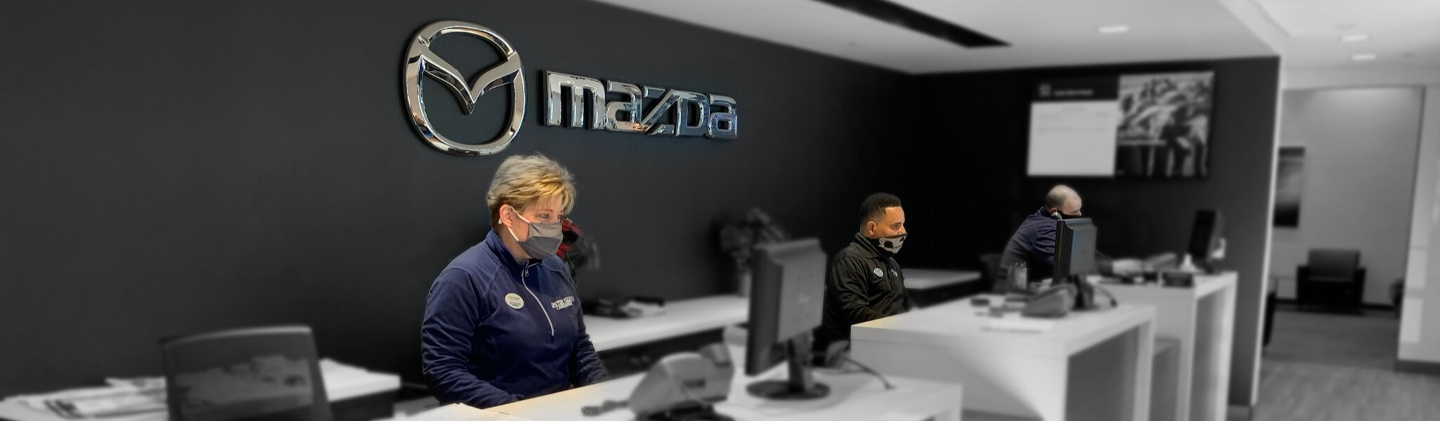 Lester Glenn Mazda Service Department