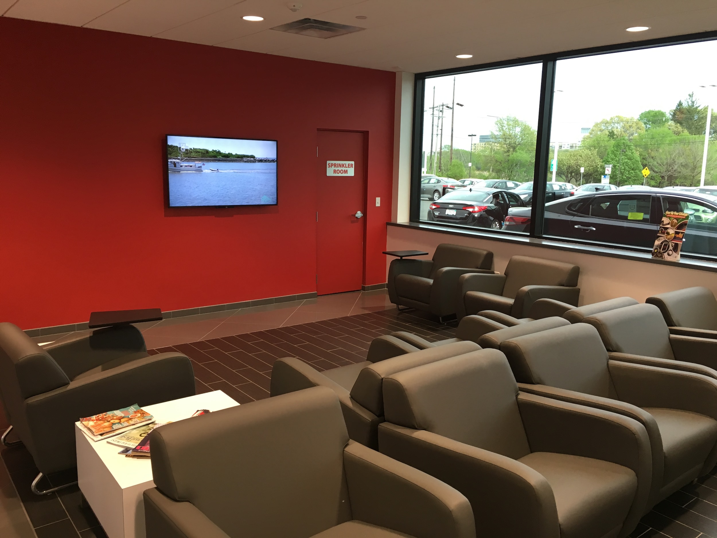 Customer Waiting Lounge Lev Kia of Framingham
