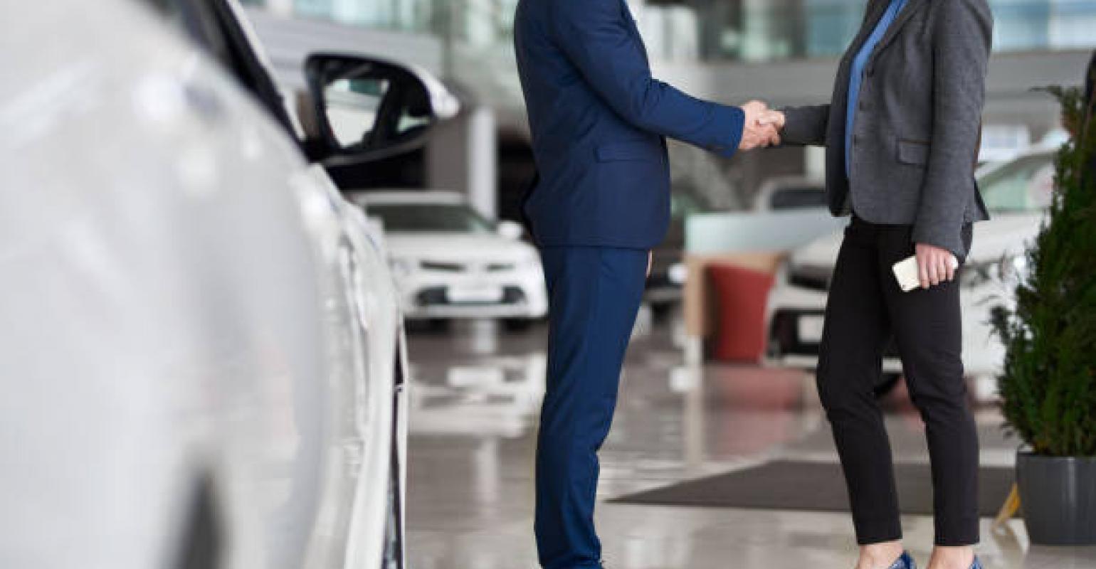 car buying handshake.jpg
