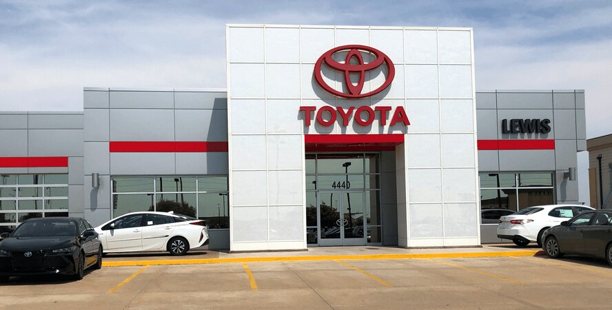 Lewis Toyota of Hays 4440 Vine St Hays KS 67601.jpg