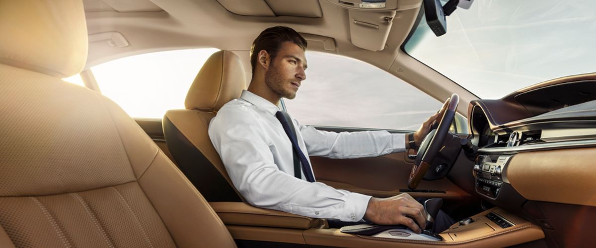 Lexus-Lifestyle man in drivers seat_res.jpeg