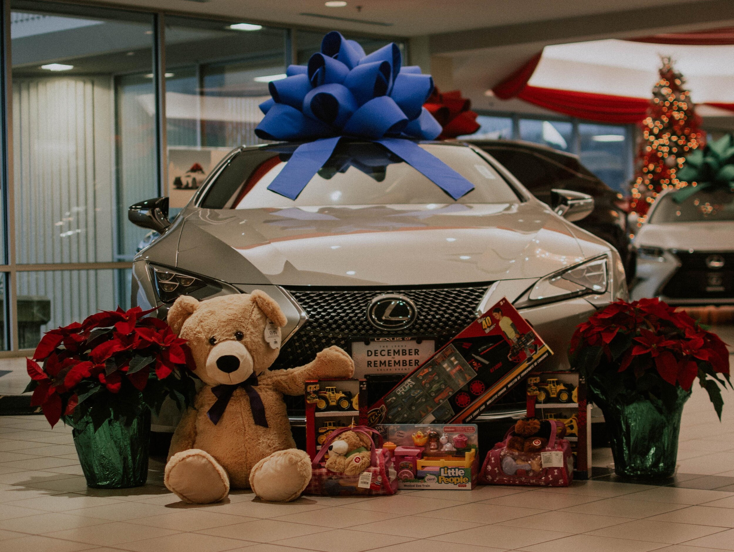 Toys for Tots at Lexus of Maplewood.jpg