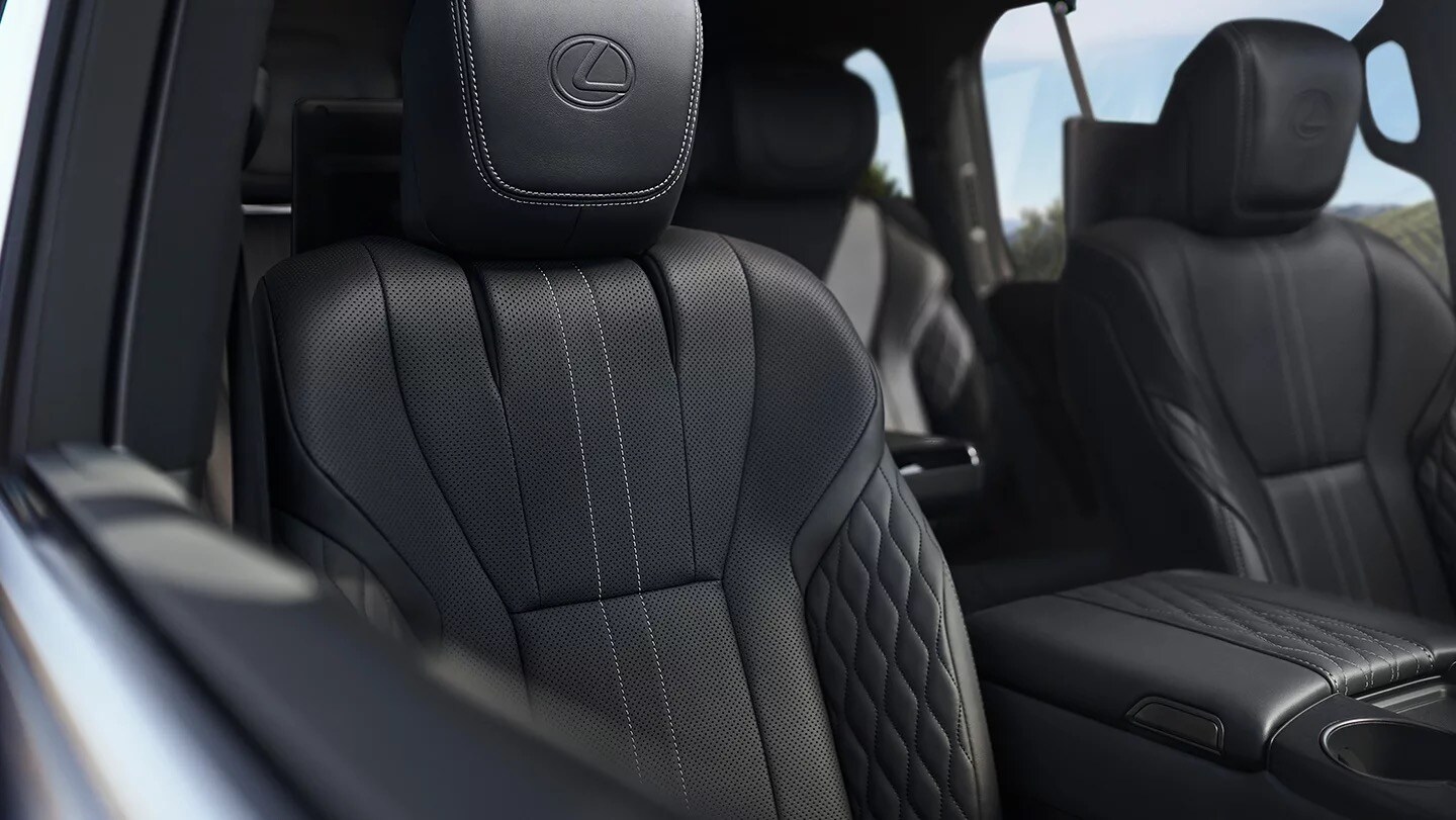 New 2022 Lexus LX near me - Serving Kenner, LA