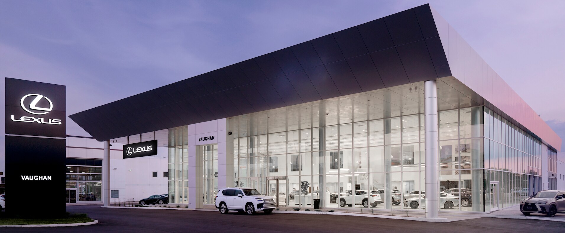 Lexus of Vaughan.jpg