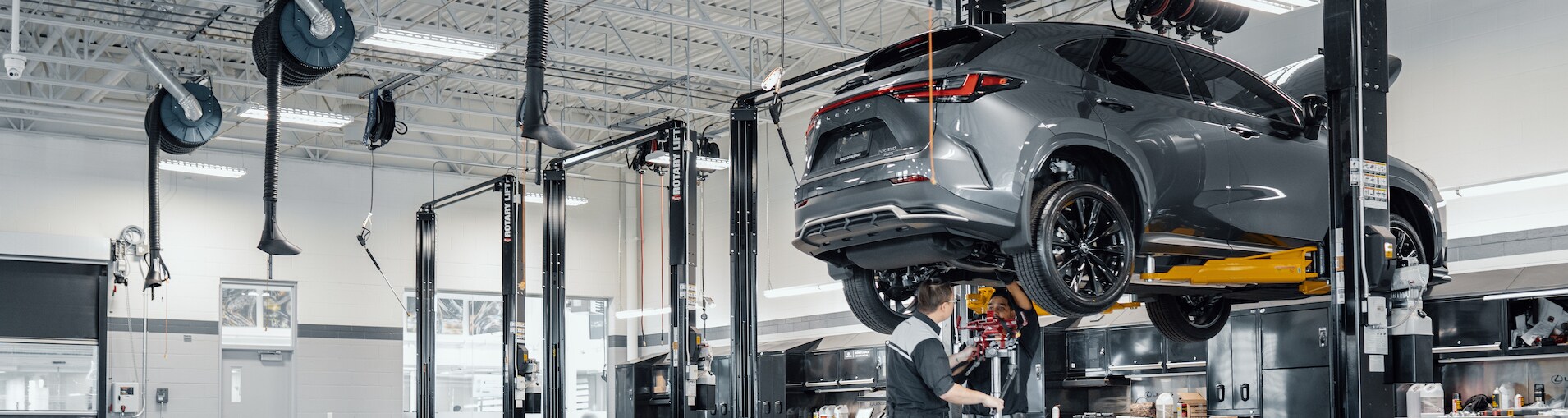 Lexus of Vaughan Service Centre.jpg