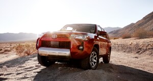 Toyota 4Runner Toyota 4Runner front view