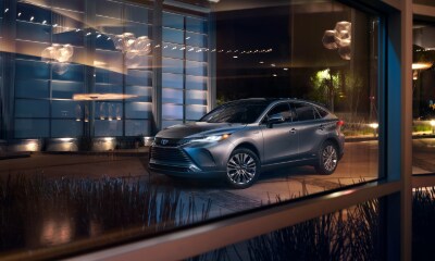 Toyota Venza Toyota Venza driving at night
