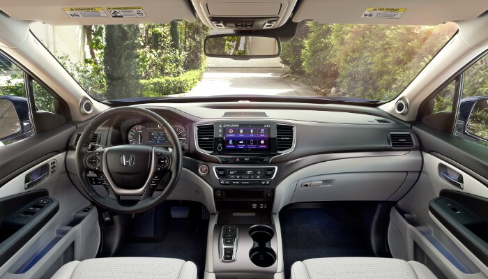 Honda Ridgeline Honda Ridgeline front interior