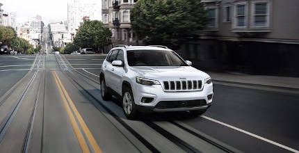 Jeep Cherokee Jeep Cherokee city driving