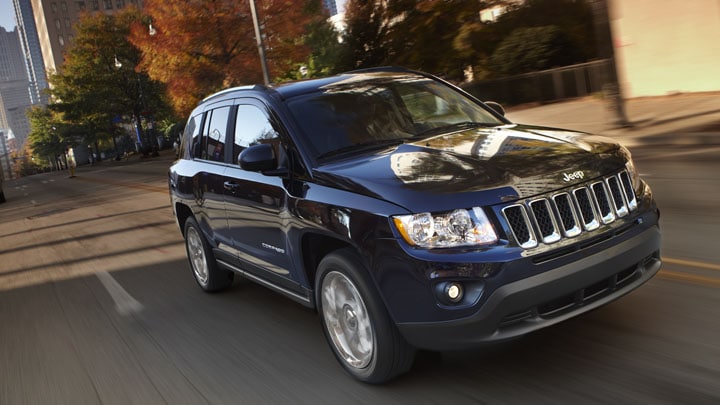 2011-Jeep-Compass-exterior-blackberry-pearl.jpg