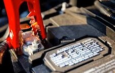 jump-start-red-plus-battery-connect