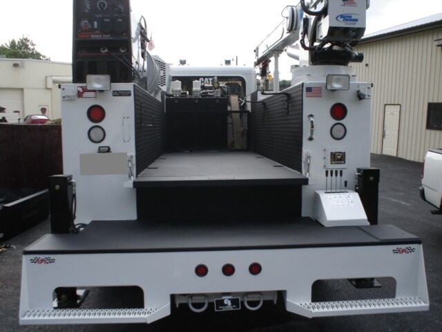 UTILITYTRUCK.jpg