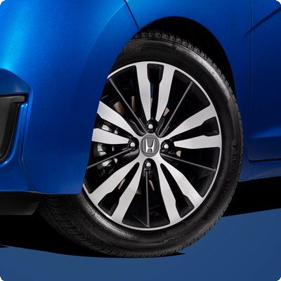 2015-honda-fit-ex-wheels.jpg